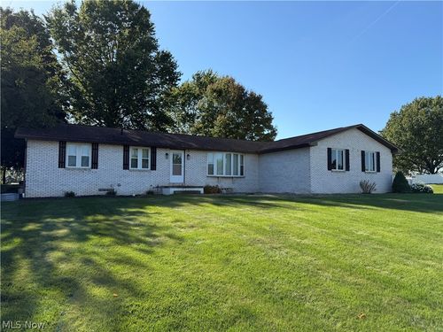 5319 Tanglewood Dr Ne, Louisville, OH, 44641-8814 | Card Image