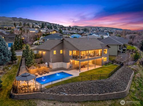 317 Stoneridge Dr, East Wenatchee, WA, 98802-5909 | Card Image