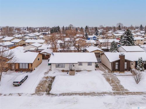 170 Makaroff Rd, Saskatoon, SK, S7L6J9 | Card Image
