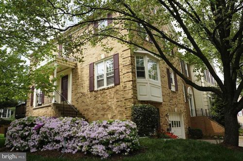 2043 Pieris Ct, VIENNA, VA, 22182-3959 | Card Image