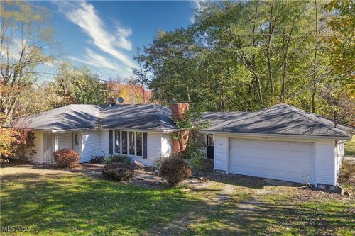 102 Leaview Ln, Chagrin Falls, OH, 44022-4225 | Card Image