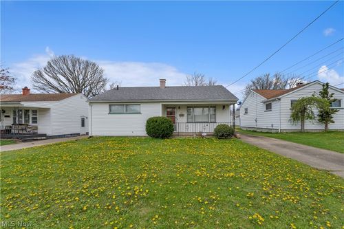 1614 Country Club Ave, Youngstown, OH, 44514-1105 | Card Image
