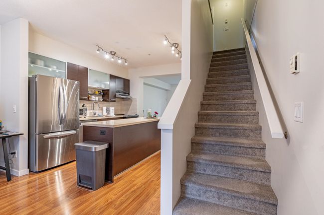 18 - 550 Browning Place, Townhouse with 2 bedrooms, 2 bathrooms and 2 parking in North Vancouver BC | Image 18