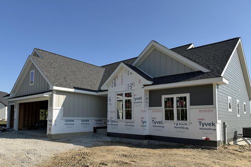 N66W20955 Sweet Clover Drive, MENOMONEE FALLS, WI, 53051 | Card Image