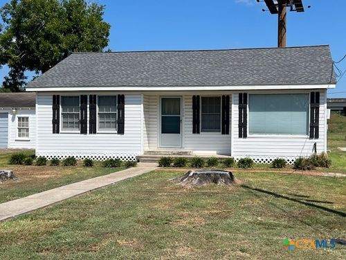 208 Sample St, Edna, TX, 77957-2311 | Card Image