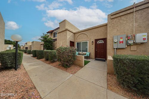 2120 W Pontiac Dr, Phoenix, AZ, 85027-3463 | Card Image