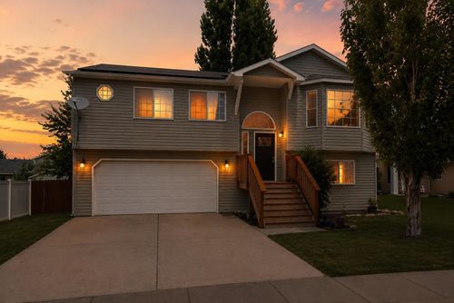 727 E Carrie Dr, Medical Lake, WA, 99022-5016 | Card Image