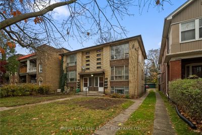 247-249 High Park Ave, Home with 4 bedrooms, 6 bathrooms and 12 parking in Toronto ON | Image 2