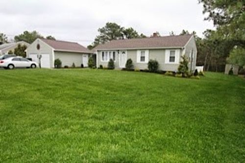 223 Charge Pond Rd, Wareham, MA, 02571-1101 | Card Image