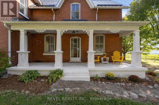 7281 9 Th Line, House other with 4 bedrooms, 2 bathrooms and 10 parking in Thornton ON | Image 4