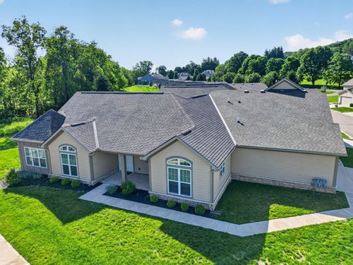 631 Woods Edge Ln, Newark, OH, 43055-6991 | Card Image
