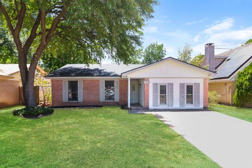2212 W Oakdale Road, Irving, TX, 75060 | Card Image