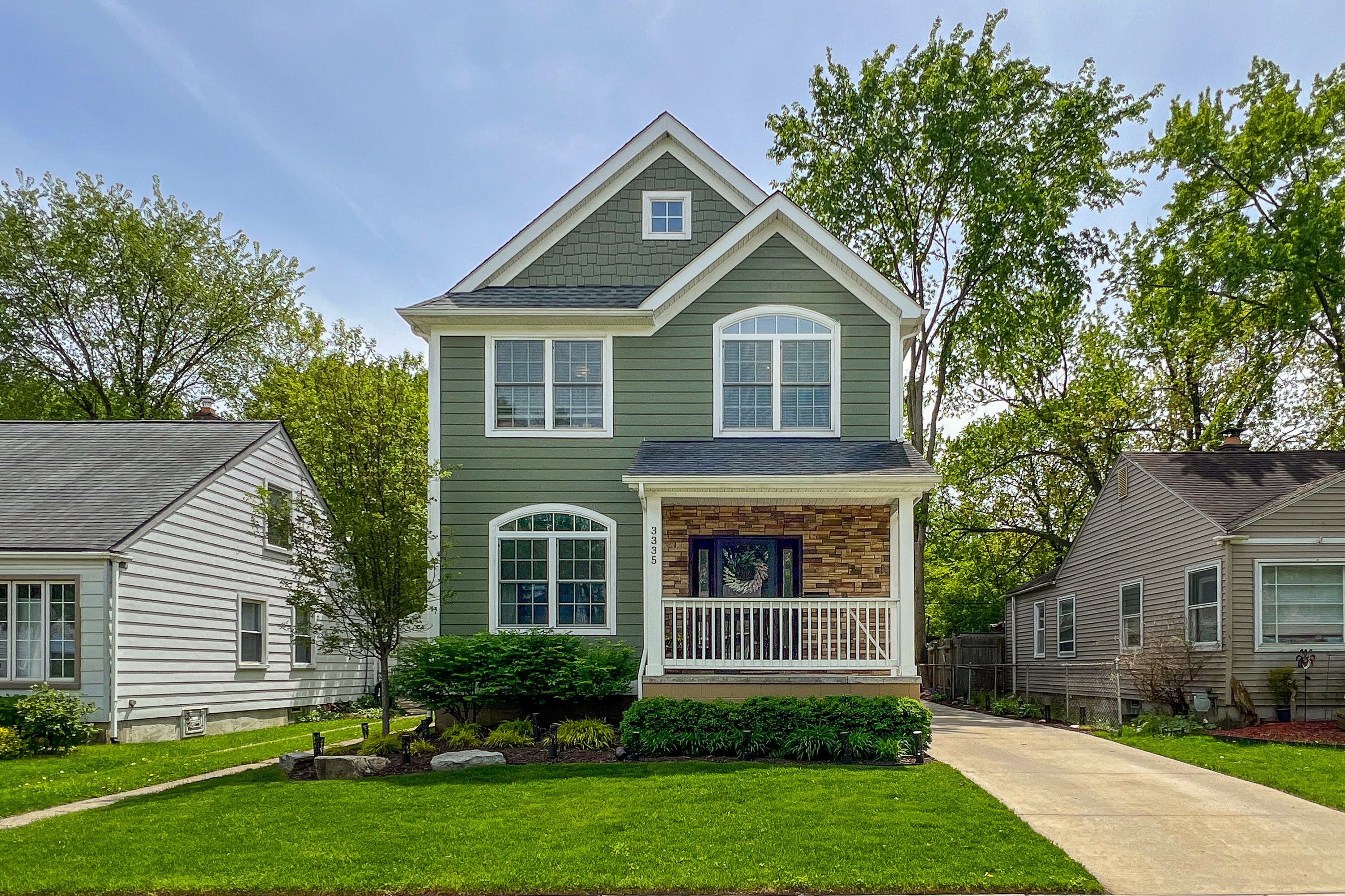 Chester Rd, Royal Oak, MI 48073