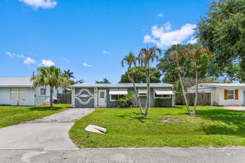 5709 Se Indigo Ave, Stuart, FL, 34997-7822 | Card Image