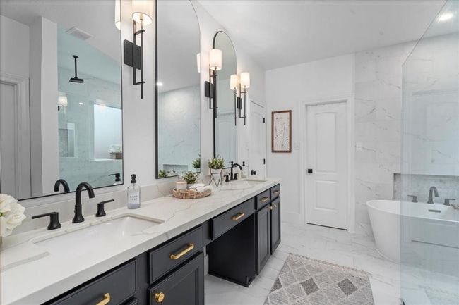 19419 Creek Run Dr, House other with 4 bedrooms, 4 bathrooms and 3 parking in Spring TX | Image 24