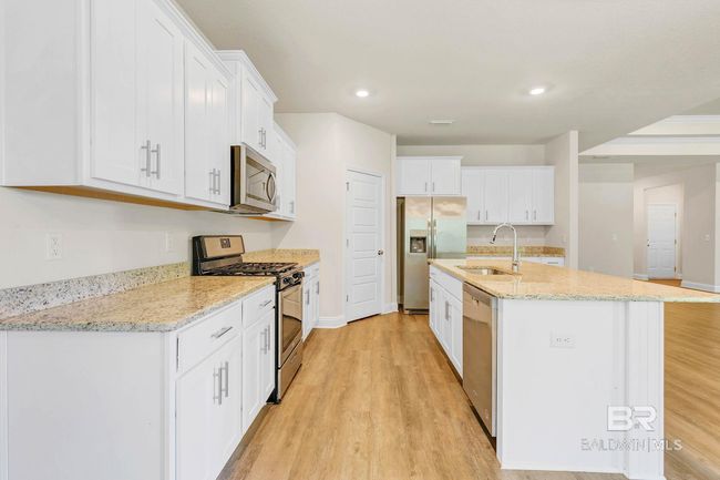 Kitchen | Image 5