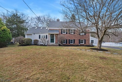3 Starlight Dr, Monroe Twp, NJ, 08831-1534 | Card Image