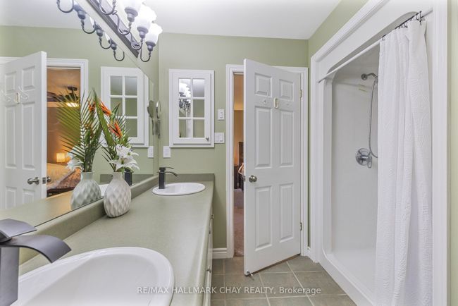 8 Penny Lane, House other with 3 bedrooms, 2 bathrooms and 6 parking in Wasaga Beach ON | Image 20