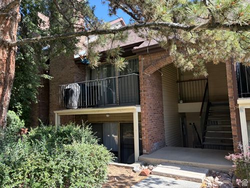 8158 Cottonwood Hills Cir, Sandy, UT, 84094-0862 | Card Image