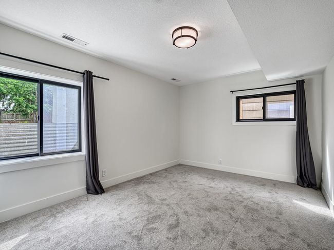 21 - Bedroom.jpg | Image 21