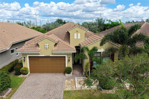 11985 Kalmar Cir N, Parkland, FL, 33076-4665 | Card Image