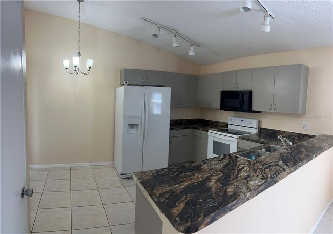 2479 Quail Run Blvd N, House other with 3 bedrooms, 2 bathrooms and null parking in KISSIMMEE FL | Image 9