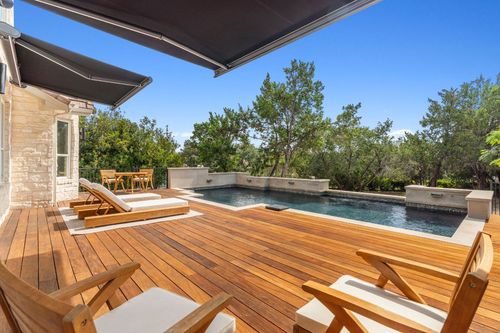 1 Sparrowglen Ln, The Hills, TX, 78738-1426 | Card Image