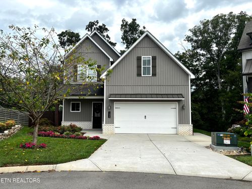 1226 Belle Pond Ave, Knoxville, TN, 37932-2290 | Card Image