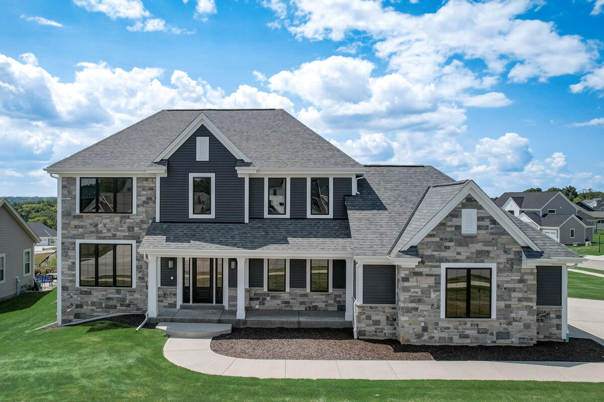 Olde Howell Rd, Waukesha, WI 53188