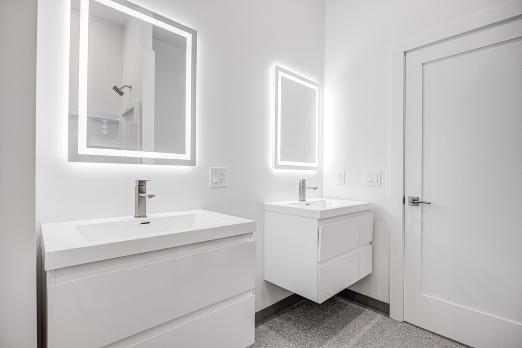 Residential Lease in Lowell 5