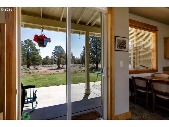 11164 Desert Sky Loop, House other with 3 bedrooms, 2 bathrooms and null parking in Redmond OR | Image 6