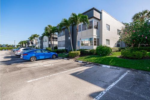 372 Burgundy H, Delray Beach, FL, 33484 | Card Image
