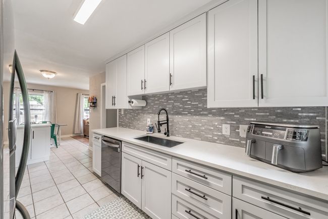 600 Brookfield Dr, House other with 3 bedrooms, 2 bathrooms and null parking in Hurst TX | Image 13