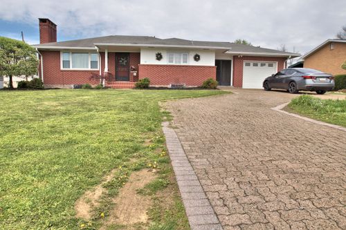 122 Ravine Avenue, Westmont Hilltop School District, PA, 15905 | Card Image