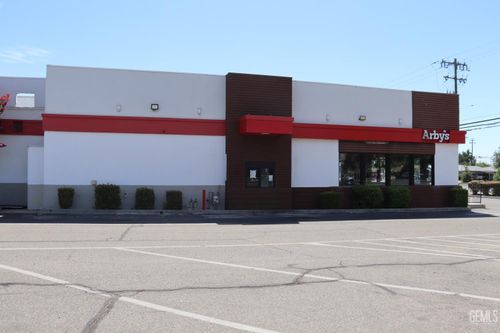 4181 E Ashlan Ave, Fresno, CA, 93726-3736 | Card Image