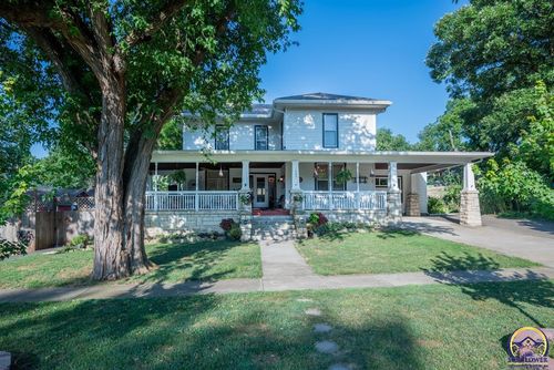 127 N Chautauqua St, Council Grove, KS, 66846-1620 | Card Image