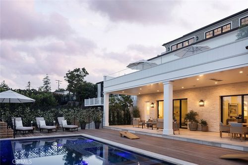 702 Saint James Pl, Newport Beach, CA, 92663 | Card Image