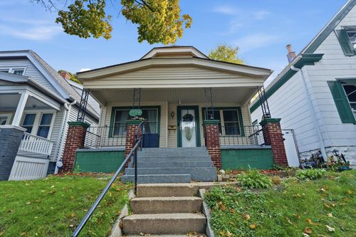 2570 S 34th St, Milwaukee, WI, 53215-2812 | Card Image