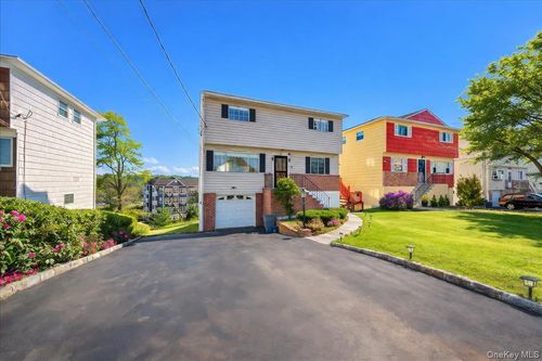 65 Skymeadow Pl, Elmsford, NY, 10523-3405 | Card Image