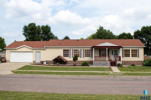 2500 Lyme Grass Ave, Sioux Falls, SD, 57107 | Card Image