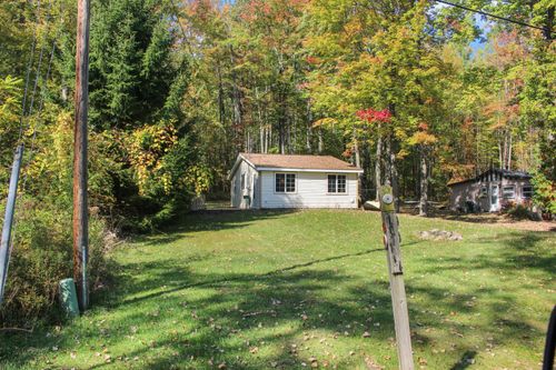 1129 Crestview Dr, Harrison, MI, 48625-9372 | Card Image