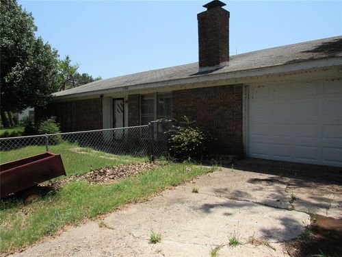 51940 Highway 19, Stratford, OK, 74872-8324 | Card Image