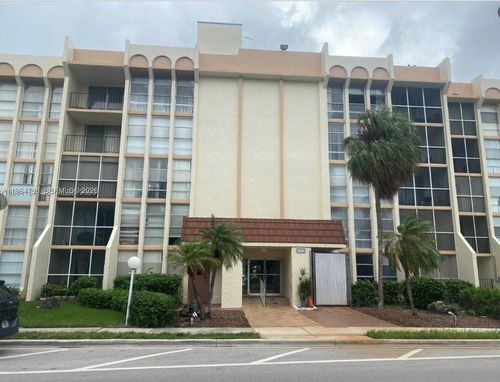 apt-209-2000 Atlantic Shores Blvd, Hallandale Beach, FL, 33009-2861 | Card Image