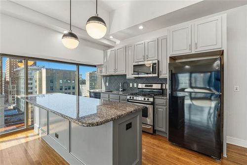 907-1101 Walnut St, Kansas City, MO, 64106-4203 | Card Image