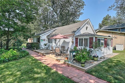 600 Cole Farm Rd, Warwick, RI, 02889-1359 | Card Image