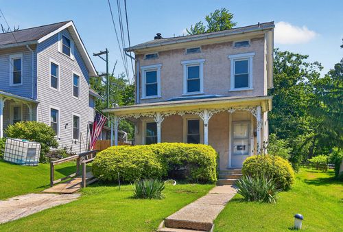 54 Railroad St, ROYERSFORD, PA, 19468-1134 | Card Image