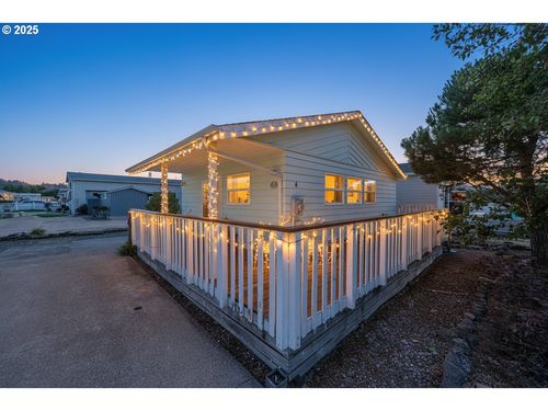 4 Creek Ln, Lakeside, OR, 97449-8665 | Card Image