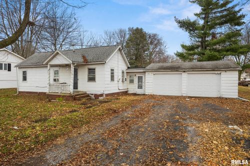 316 N Locust St, Tremont, IL, 61568-8595 | Card Image