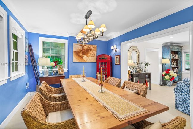 13101 Sw 82 Nd Ave, House other with 4 bedrooms, 2 bathrooms and null parking in Pinecrest FL | Image 9