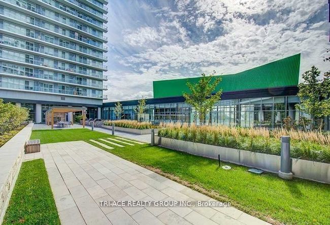 705 - 117 Mcmahon Dr, Condo with 1 bedrooms, 1 bathrooms and 1 parking in North York ON | Image 8